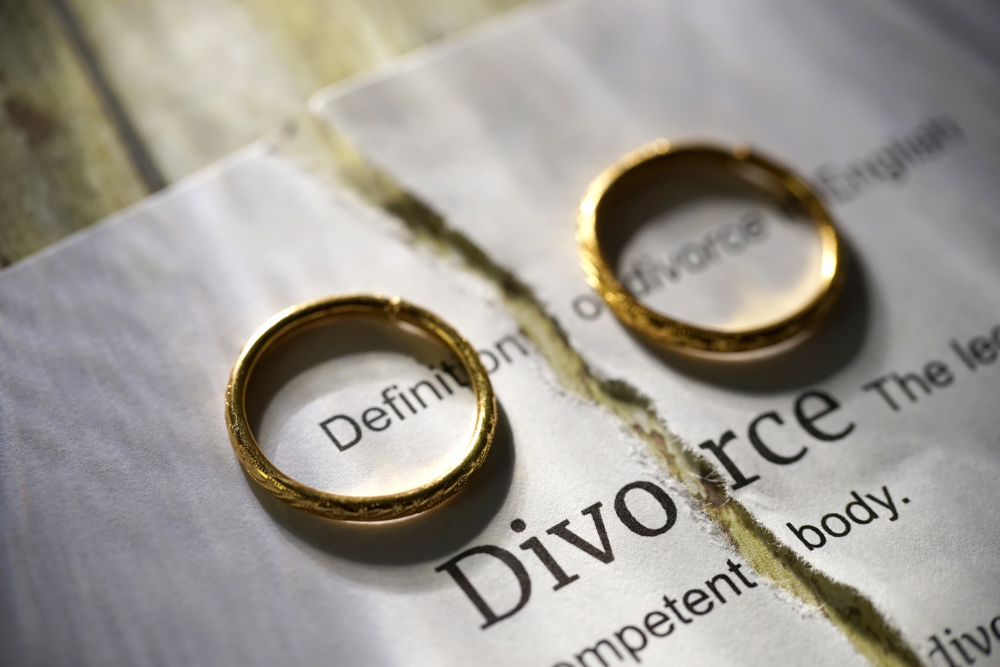 既婚者同士の恋愛は離婚につながる！？その可能性とリスクの検証