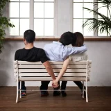 主婦が浮気をする6つのキッカケとその心理とは。浮気する主婦の特徴や見抜き方も解説！