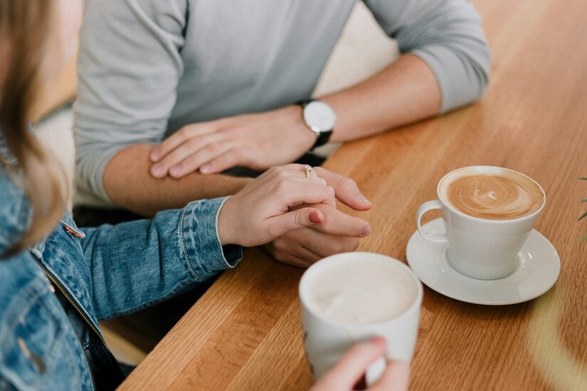 心のつながりを求める出会い|主婦が安心して交流できる場とは